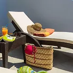 Luxury Seaside Apartment Amphora