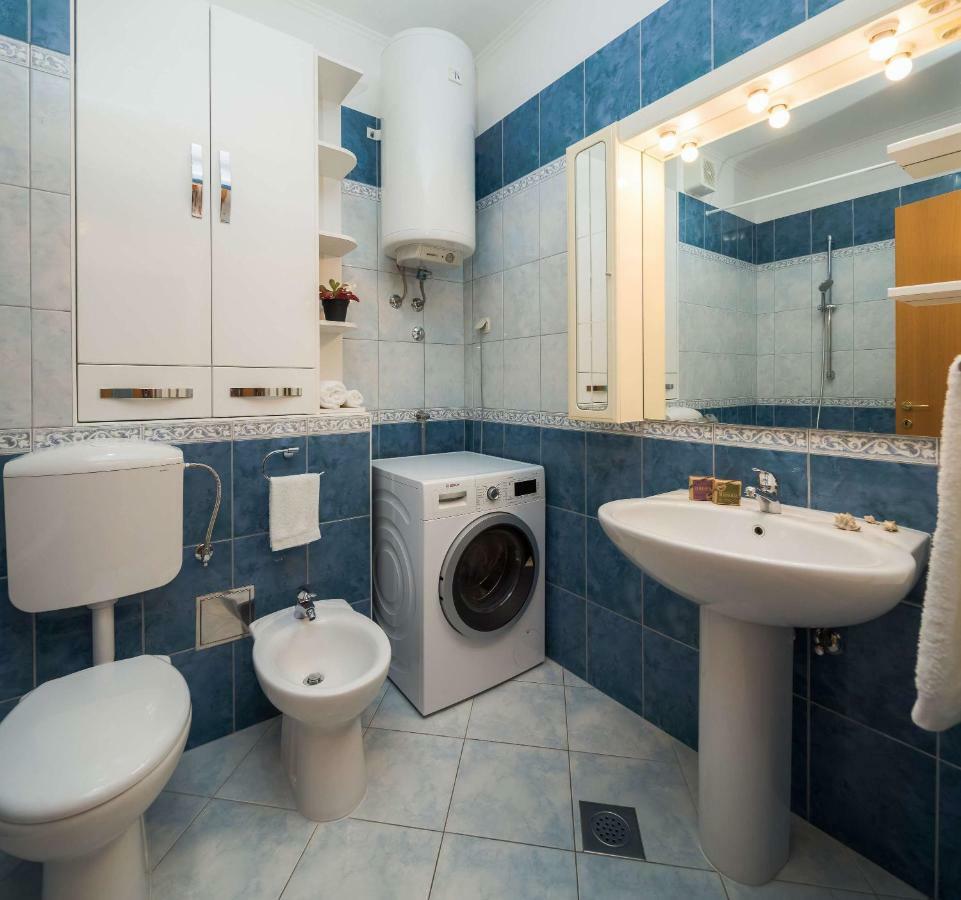 Luxury Seaside Amphora Apartament *